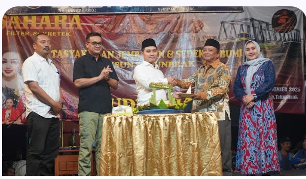 Bupati Albarra Hadiri Tasyakuran dan Sedekah Bumi Jembatan Talunbrak