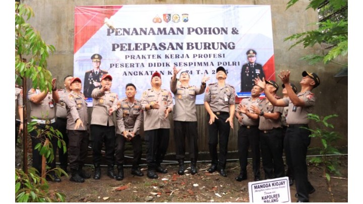 Jaga Keseimbangan Alam, Peserta Didik Sespimma Lepas 125 Burung di Polres Malang