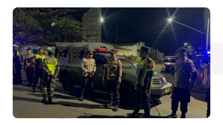 Polresta Banyuwangi Gelar Patroli Gabungan Skala Besar TNI–Polri, Amankan Malam Akhir Pekan