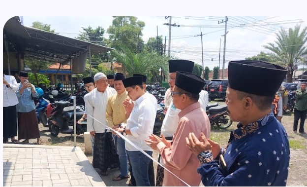 PUPR Mojokerto Gelar Sholawatan dan Bakti Sosial Peringati Hari Bakti PU ke-80