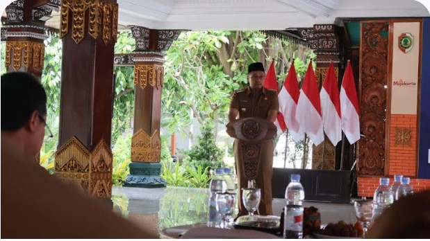 Apresiasi Capaian Kinerja Positif, Pemkab Mojokerto Anugerahi 22 Penghargaan Untuk Perangkat Daerah