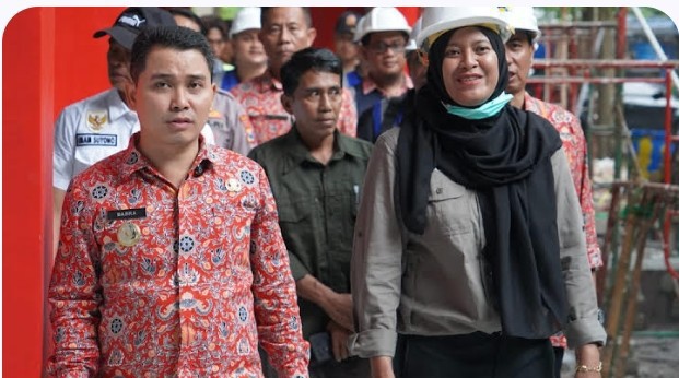 Bupati Mojokerto Tinjau Progres Pekerjaan Stadion Gajah Mada Mojosari