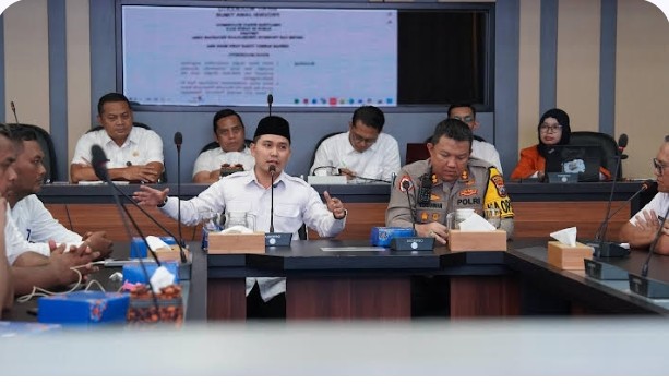 Bupati Mojokerto Terima Audiensi Kades dan Perangkat, Pastikan Siltap 2026 Tetap Terpenuhi
