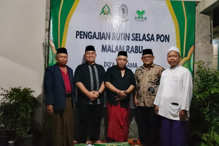 Bentuk Kepedulian, Camat Magersari dan Lurah Kedundung Hadiri Pengajian Rutin